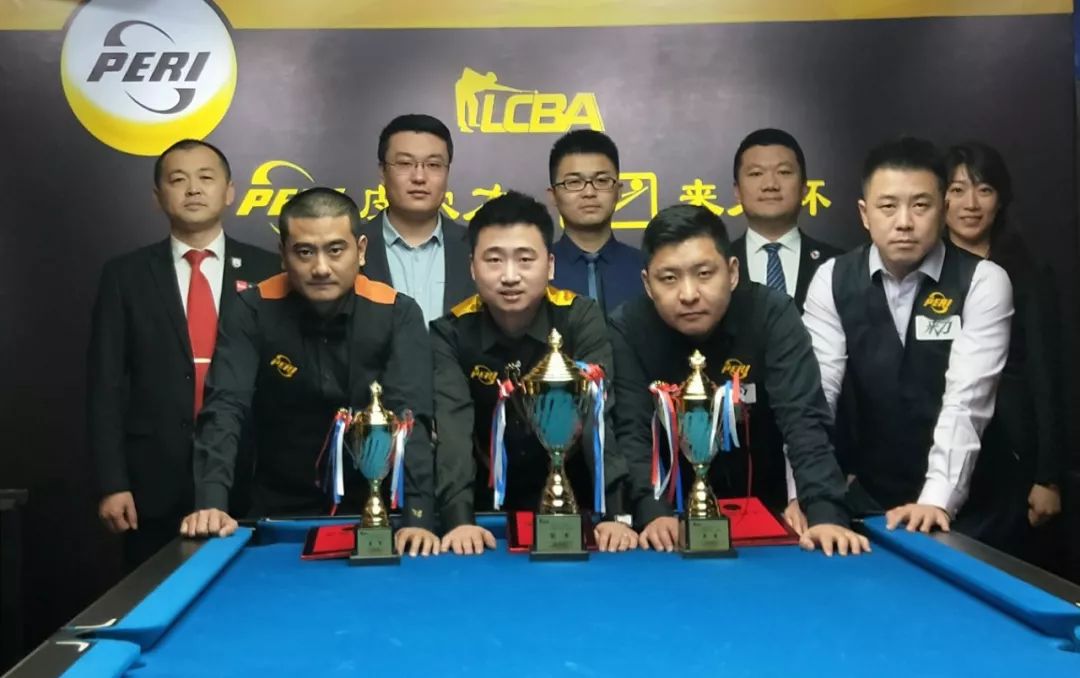 与菲利克斯 与菲利克斯