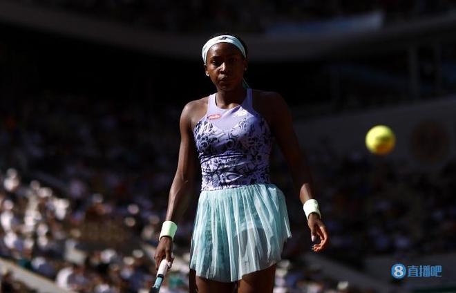 化身抢断机器！哈登7次抢断创赛季新高.