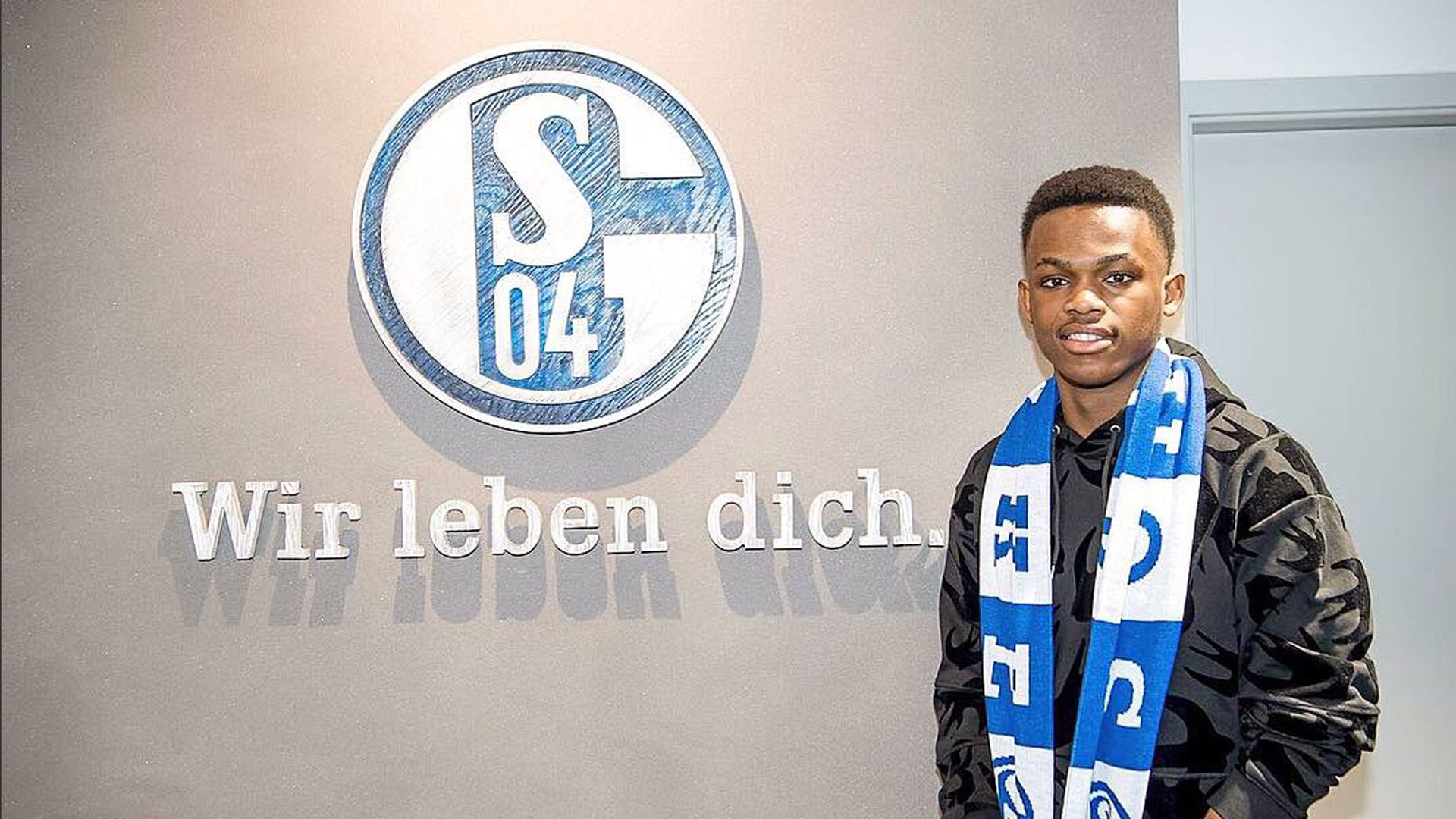 媒体人分析云南玉昆签侯永永受阻原因：玉昆今年在合同上非常谨慎.