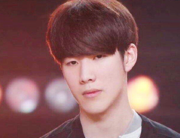 都在书写足 都在书写足