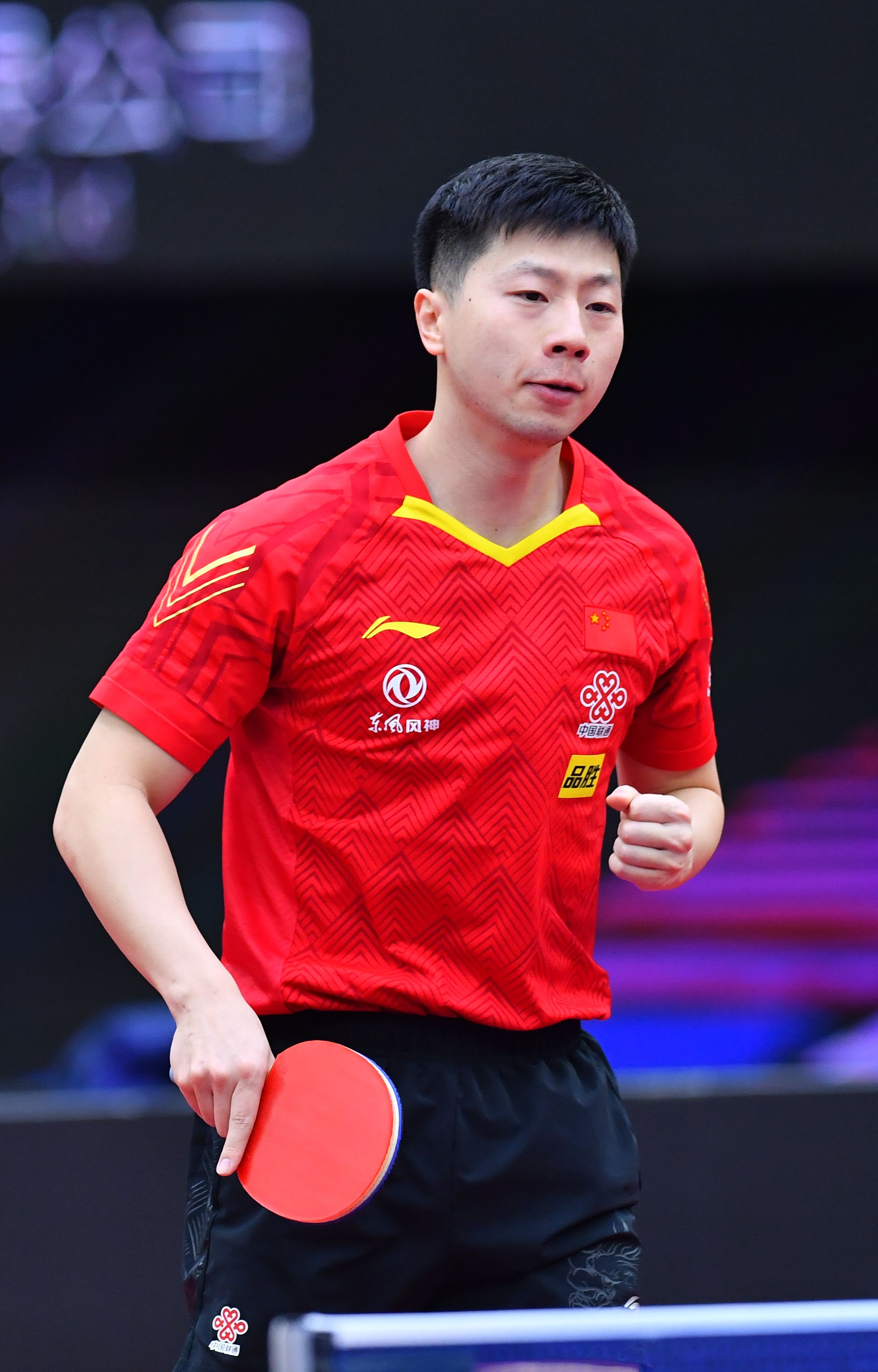 地提高自己 地提高自己