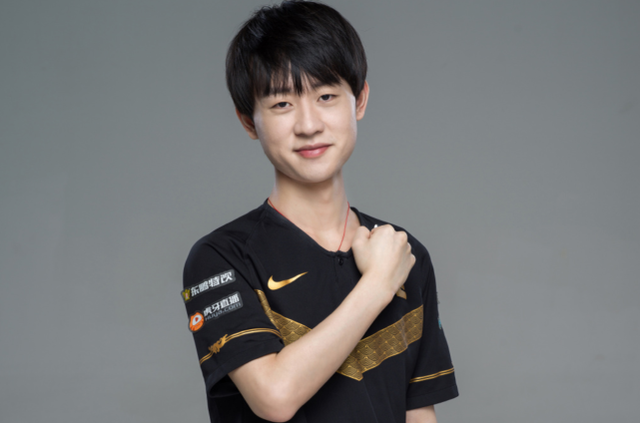 她在关键分 她在关键分