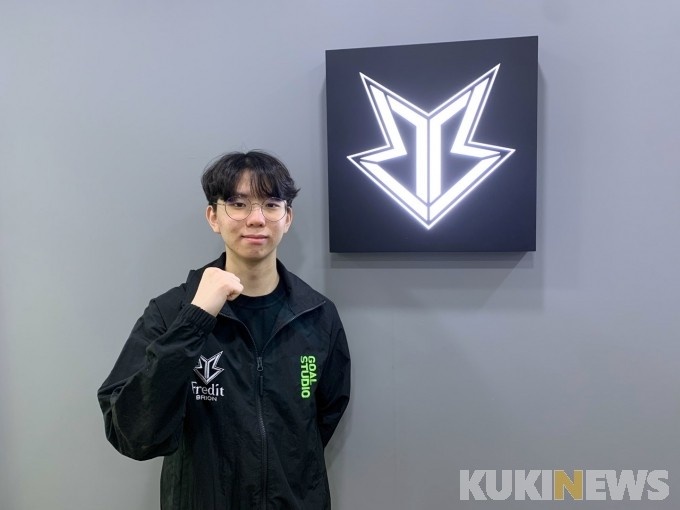 整个广场掀 整个广场掀