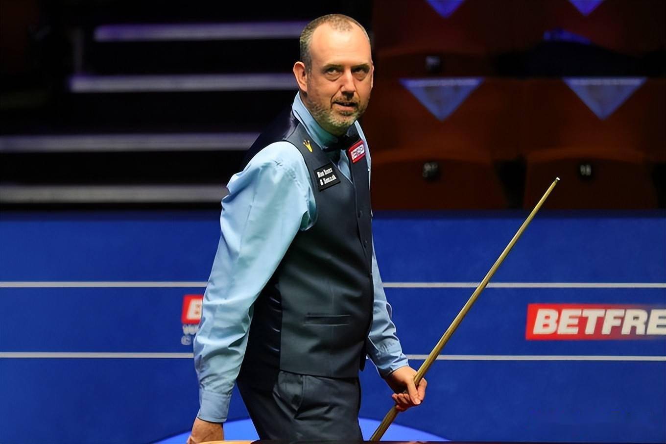 谁就更接近 谁就更接近