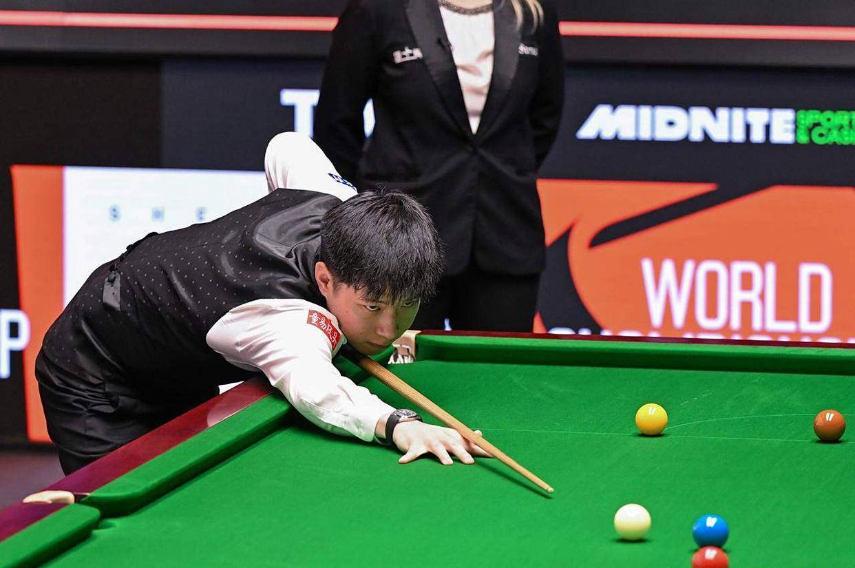 舍伍德：我坚持谢什科不配为曼联踢球，踢伯恩利只是偶然爆发